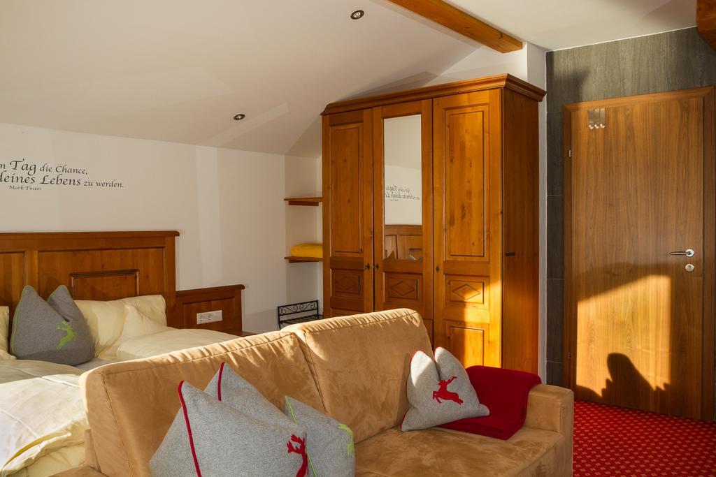 Hotel Haus Hirschpoint à Faistenau Chambre photo